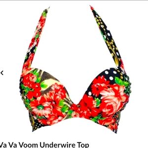 Luli Fama Vive La Vida Loca VA VA VOOM top